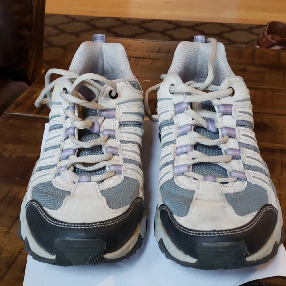 Fila, women's size 10 sneakers